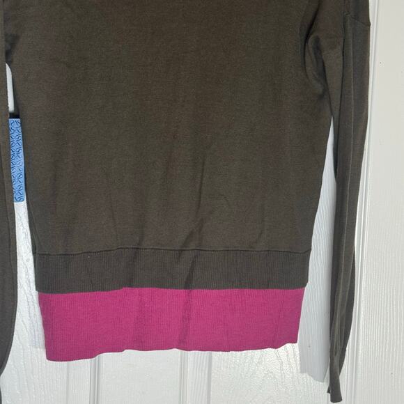 Simply Vera Wang Size Small Pink Lace Cardigan  Mother of Pearl Buttons  Y2K - Picture 9 of 11